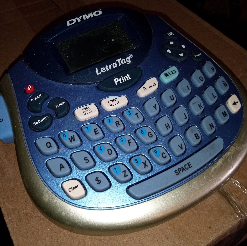 Dymo label maker